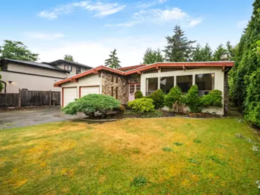 Garden / Landscaping Photo of 8880 Carmichael Street, Richmond, BC