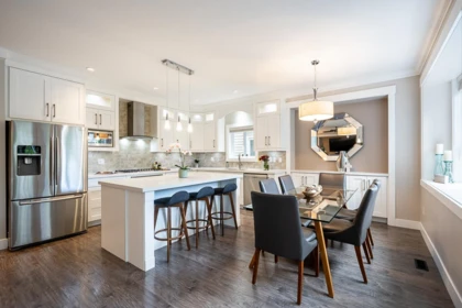 Breakfast Nook Photo of 21010 76a Avenue, Langley, BC