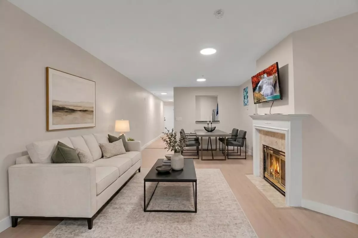 Living Room Photo of 111 7171 121 Street, Surrey, BC
