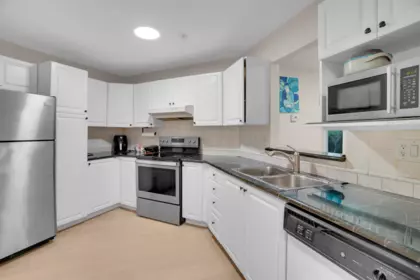 Office / Den Photo of 111 7171 121 Street, Surrey, BC