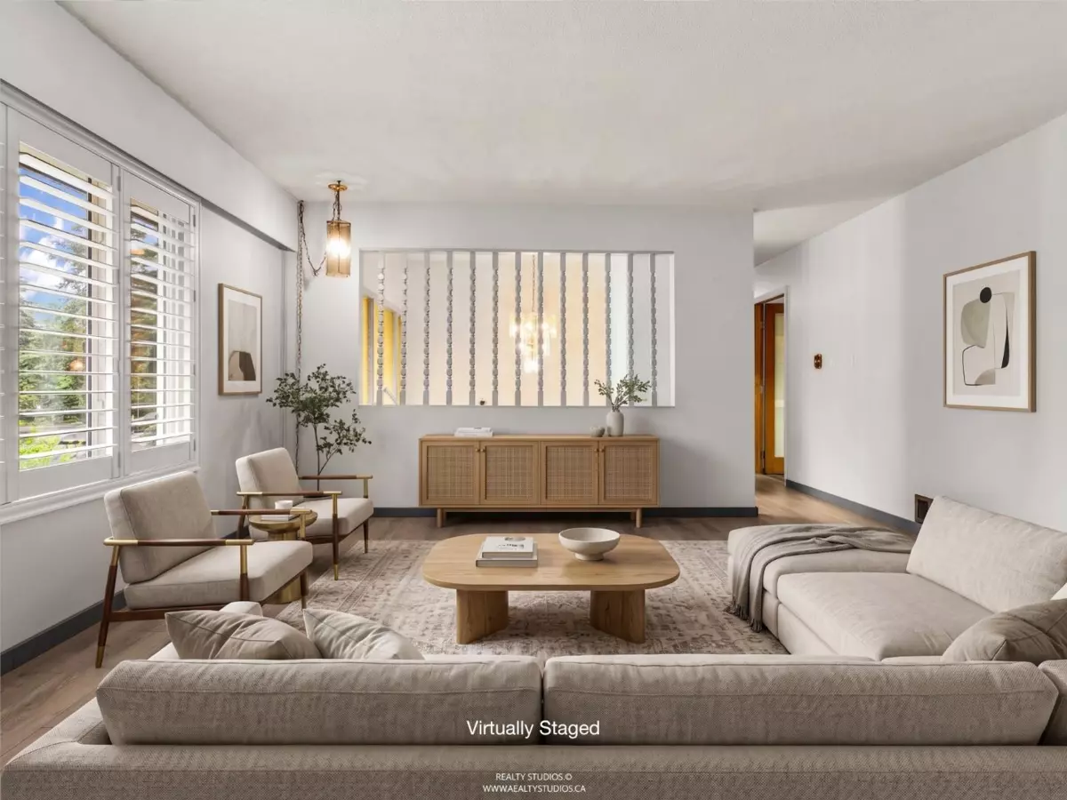 Family Room Photo of 2599 Masefield Road, North Vancouver, BC