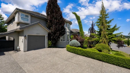 8579 171st Street, Surrey, BC, Surrey — Single Family Residence for sale