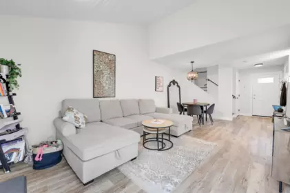19211 Fairway Drive, Surrey, BC, Surrey — Townhouse for sale