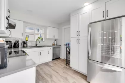 19211 Fairway Drive, Surrey, BC, Surrey — Townhouse for sale