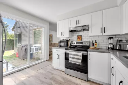 19211 Fairway Drive, Surrey, BC, Surrey — Townhouse for sale