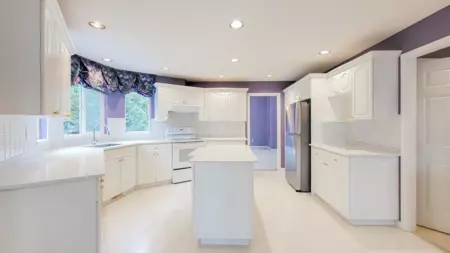 Breakfast Nook Photo of 8169 153a Street, Surrey, BC