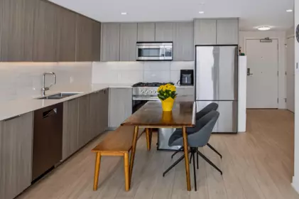 405 1401 Hunter Street, North Vancouver, BC, North Vancouver — Apartment/Condo for sale