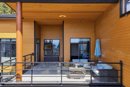 Dining Area Photo of PH512 14855 Thrift Avenue, White Rock, BC