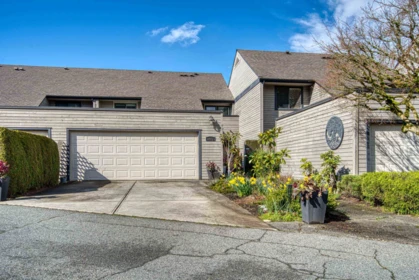 3673 Nico Wynd Drive, Surrey, BC, Surrey — Townhouse for sale