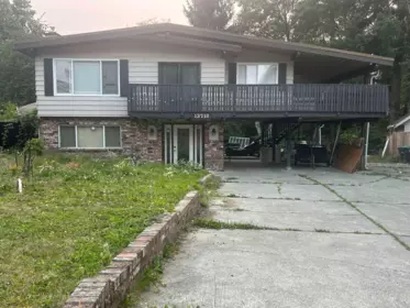 13718 Glen Place, Surrey, BC, Surrey — Single Family Residence for sale