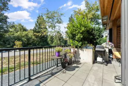 Front Yard Photo of 113 747 E 3rd Street, North Vancouver, BC