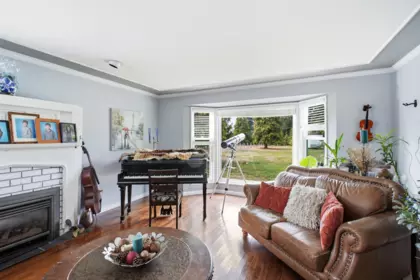 Kitchen Island Photo of 23788 72 Avenue, Langley, BC
