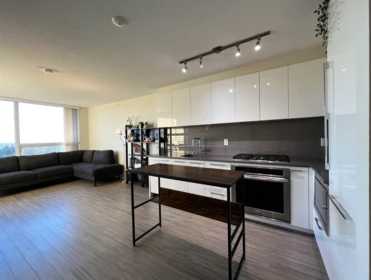 1503 6658 Dow Avenue, Burnaby, BC, Burnaby — Apartment/Condo for sale