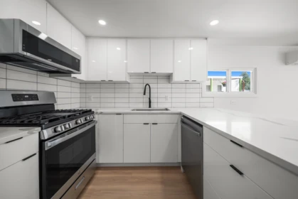 Kitchen Photo of 39 21163 Lougheed Highway, Maple Ridge, BC