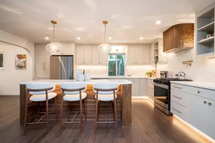 Kitchen Island Photo of 15512 112 Avenue, Surrey, BC