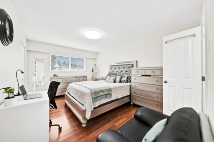 Breakfast Nook Photo of 7681 115 Street, Delta, BC
