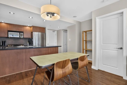 907 6233 Katsura Street, Richmond, BC, Richmond — Apartment/Condo for sale