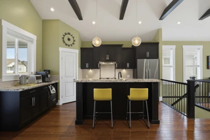 Kitchen Island Photo of 2780 Bristol Drive, Abbotsford, BC