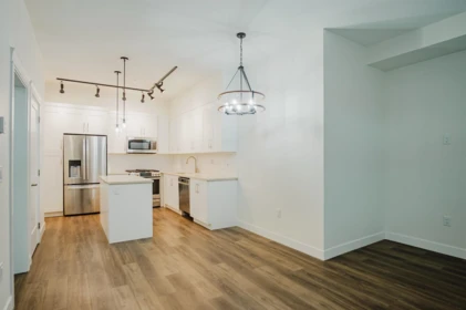 Kitchen Island Photo of 4 11077 Ravine Road, Surrey, BC