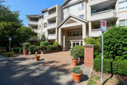 102 8139 121a Street, Surrey, BC, Surrey — Apartment/Condo for sale