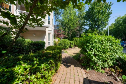 Outdoor Deck Photo of 102 8139 121a Street, Surrey, BC