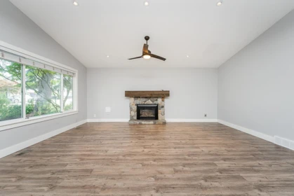 Family Room Photo of 22928 117 Avenue, Maple Ridge, BC
