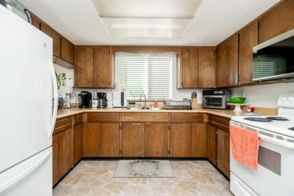 Kitchen Photo of 9667 155 Street, Surrey, BC