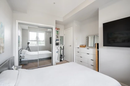 Mudroom Photo of 405 15388 105 Avenue, Surrey, BC