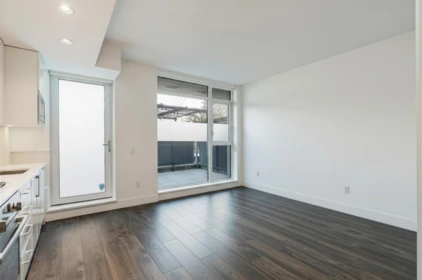Breakfast Nook Photo of 204 2435 Kingsway, Vancouver, BC
