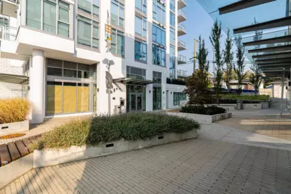 Outdoor Deck Photo of 204 2435 Kingsway, Vancouver, BC