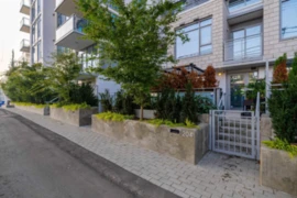 204 2435 Kingsway, Vancouver, BC