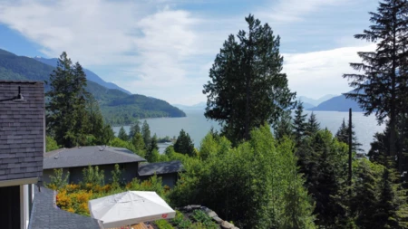 Primary Bedroom Photo of 685 Copper Drive, Squamish, BC