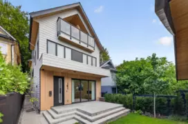 2 58 E 40th Avenue, Vancouver, BC