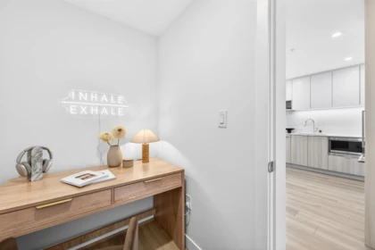 604 6087 Wilson Avenue, Burnaby, BC, Burnaby — Apartment/Condo for sale