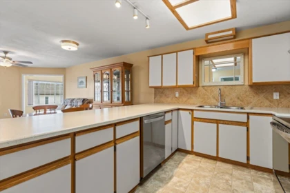 Kitchen Photo of 203 45660 Knight Road, Chilliwack, BC