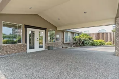 203 45660 Knight Road, Chilliwack, BC, Chilliwack — Apartment/Condo for sale
