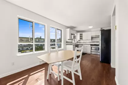 Kitchen Island Photo of 213 20448 Park Avenue, Langley, BC