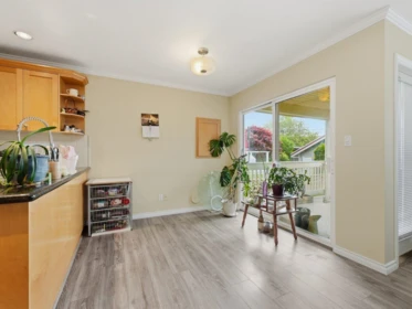 Breakfast Nook Photo of 2048 St. Georges Avenue, North Vancouver, BC