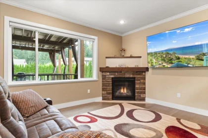 Primary Bedroom Photo of 65733 Valley View Place, Hope, BC