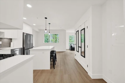 309 3528 146a Street, Surrey, BC, Surrey — Apartment/Condo for sale