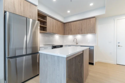 Kitchen Island Photo of 421 82 First Street, New Westminster, BC