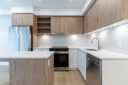 Kitchen Photo of 421 82 First Street, New Westminster, BC