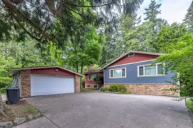 1130 Handsworth Road, North Vancouver, BC
