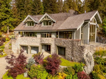 3232 Peak Drive, Whistler, BC, Whistler — Single Family Residence for sale