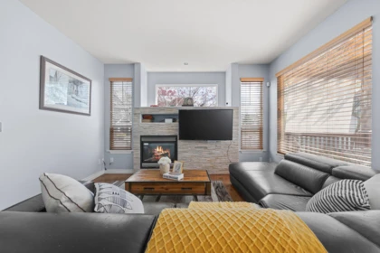 3307 Rosemary Heights Crescent, Surrey, BC, Surrey — Single Family Residence for sale