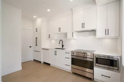 Kitchen Island Photo of 4830 Duchess Street, Vancouver, BC