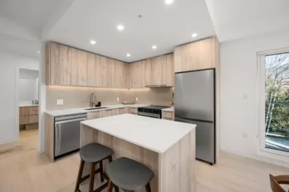 Kitchen Photo of 613 3596 Malsum Drive, North Vancouver, BC