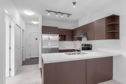 407 4550 Fraser Street, Vancouver, BC, Vancouver — Apartment/Condo for sale
