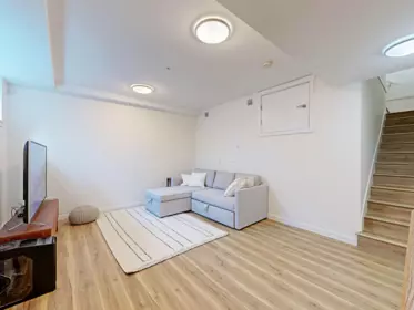 Walk-In Closet Photo of 4527 Earles Street, Vancouver, BC