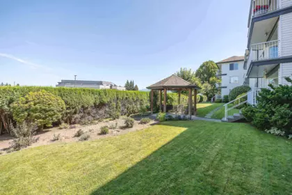 Backyard Photo of 310 33535 King Road, Abbotsford, BC